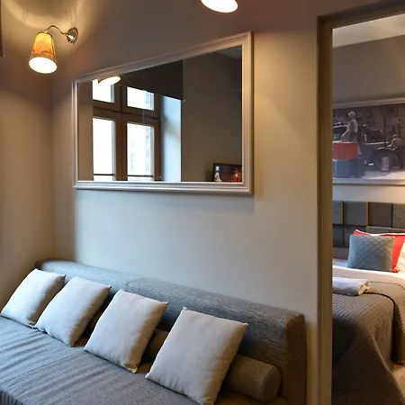 La Gioia Grey Stylish Apartment